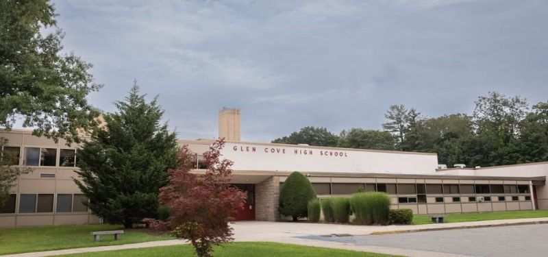 photo of glen cove highschool